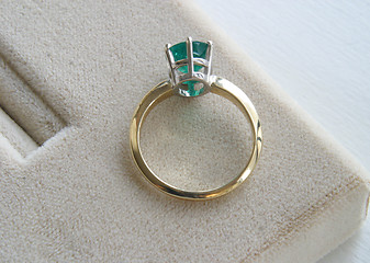 Image showing green emerald ring