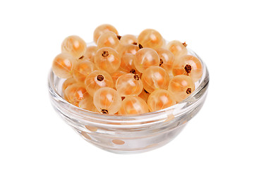Image showing White currants in  glass  isolated  on  white