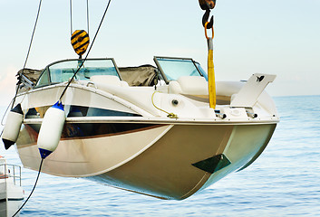 Image showing boat lift for dry storage 