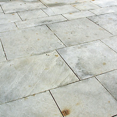 Image showing Concrete sidewalk pavement