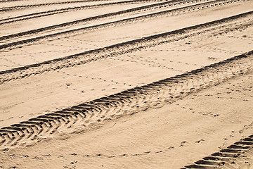 Image showing Tyre tracks