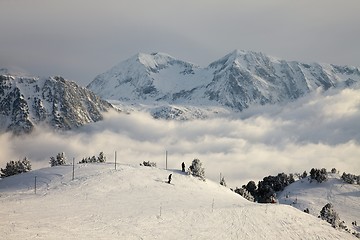 Image showing Skiing