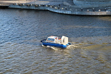 Image showing Hovercraft in the Moscow River