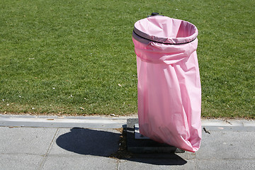 Image showing Pink litter bag