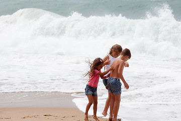 Image showing Children on the beach