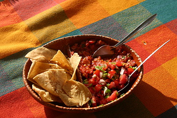 Image showing Mexican nachos with salsas