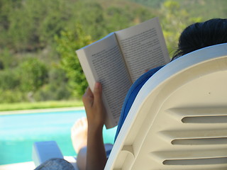 Image showing Summer reading