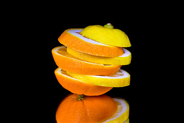 Image showing Sliced fruits