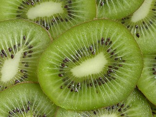 Image showing Kiwi Slices