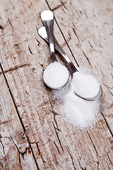 Image showing sugar in two spoons