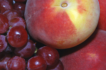 Image showing grapes and peaches