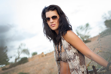 Image showing Beautiful stylish woman wearing sunglasses