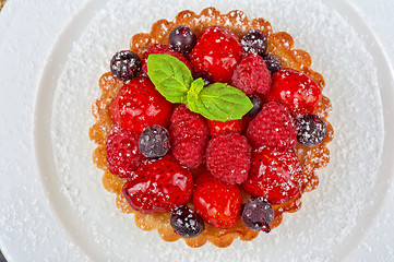 Image showing Cake with fresh berries