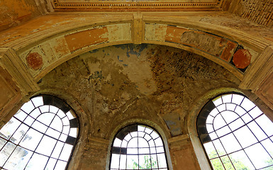 Image showing Inside a ruined castle