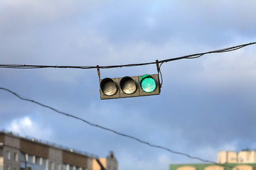Image showing hanging traffic light
