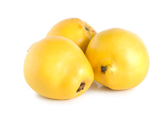 Image showing Three quinces