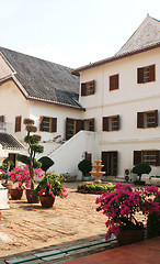 Image showing Garden courtyard