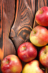 Image showing Red apples on the table