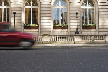 Image showing Taxi in motion in London