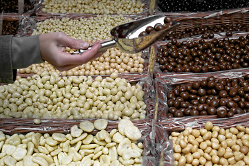 Image showing Cashews scoop