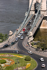 Image showing Roundabout and Chain Bridge in Budapest