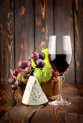 Image showing Wine and blue cheese