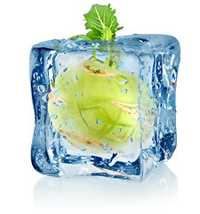 Image showing Ice cube and kohlrabi