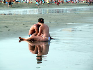 Image showing people in the beach