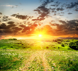 Image showing Footpath in the mountain plateau