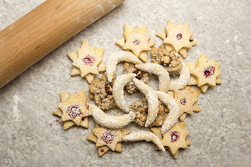 Image showing christmas cakes with rolling pin