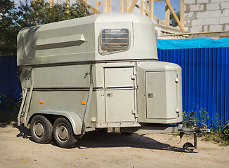 Image showing Trailer to transport horses