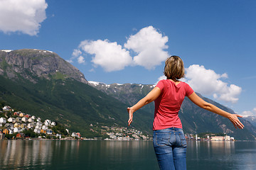 Image showing Free happy woman enjoying nature