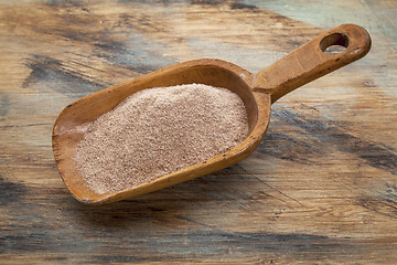 Image showing scoop of teff flour 