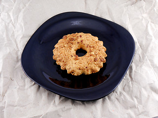 Image showing Home bakery, sweet cake on black plate