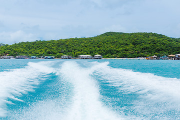 Image showing Wake by cruise ship