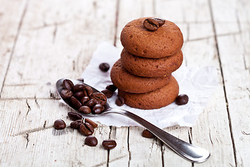 Image showing chocolate cookies and spoon with coffee beans 