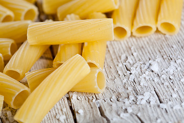 Image showing raw pasta and salt 