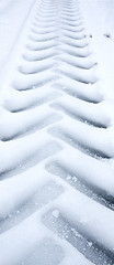 Image showing Tire track in snow