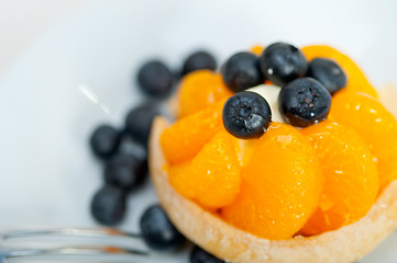 Image showing blueberry cream cupcake