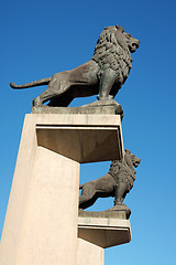 Image showing Lion statues at Stone Bridge in Zaragoza