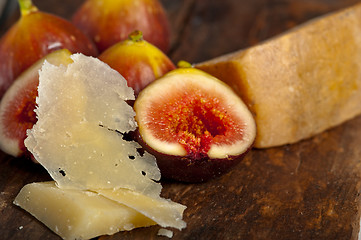 Image showing pecorino cheese and fresh figs 