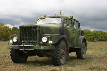 Image showing military car