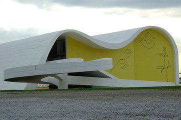 Image showing Oscar Niemeyer Popular Theater