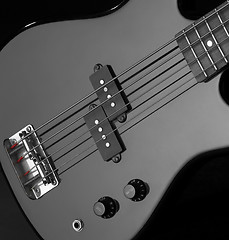 Image showing bass guitar