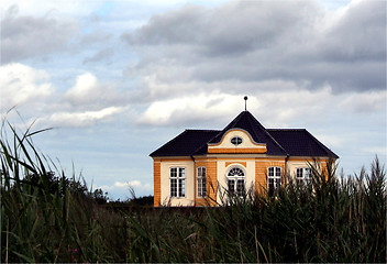 Image showing The yellow house