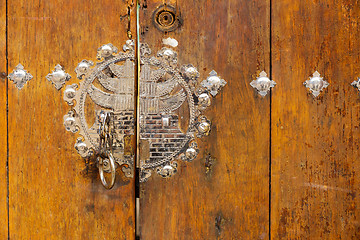 Image showing Old traditional korean door 