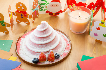 Image showing Christmas cake and decoration 