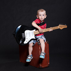 Image showing Little boy in the studio