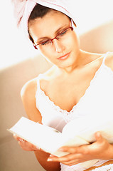 Image showing Women reading a book