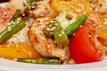 Image showing Warm salad with chicken